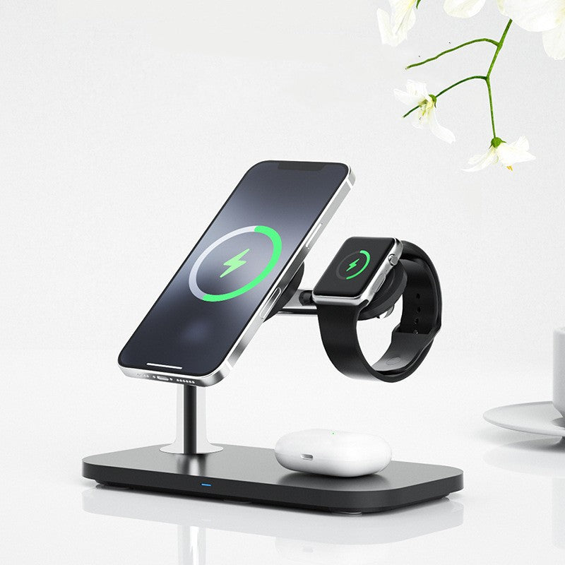 Magnetic 3-in-1 Wireless Charger desk use